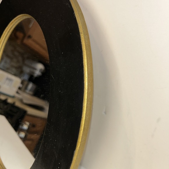 Vintage 15" X 12" Black Oval Mirror With Gold Trim - Marketeers, INC Made USA - Picture 3 of 7